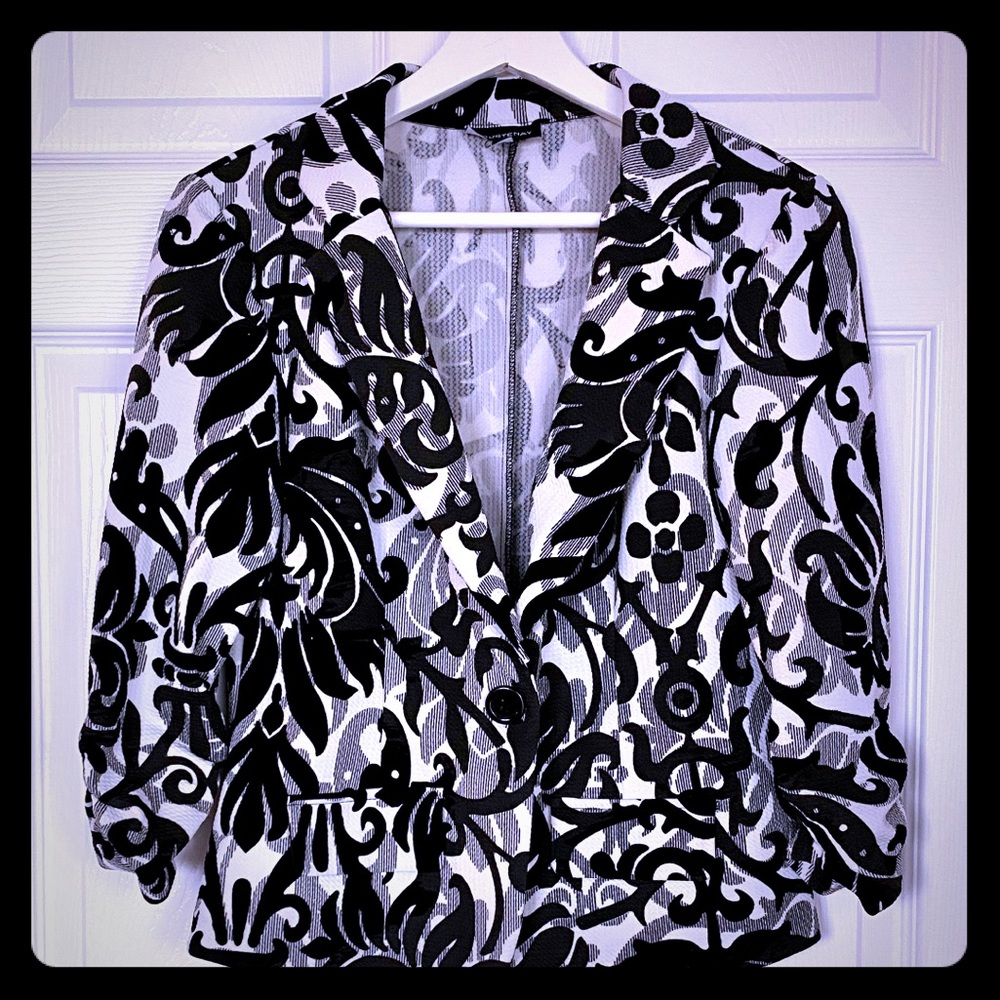 3/4 Sleeve Blazer